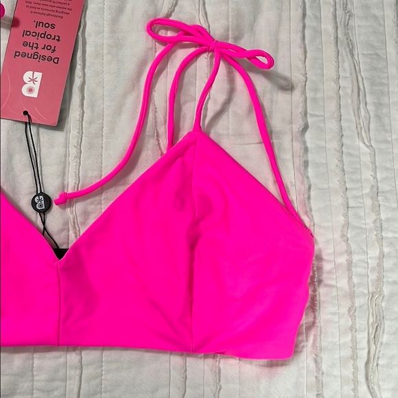 Blackbough Hot Pink Bikini Top - Picture 3 of 9